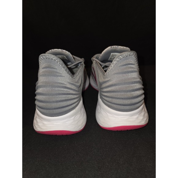 New‎ Balance Fresh Foam Roav Womens Shoes Sz 6 M Athletic Gray PINK Sneakers